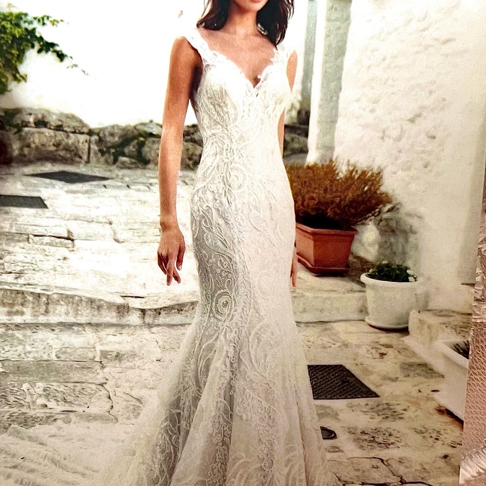 Wedding dress size 12 NWT